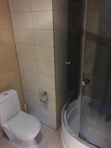 Фото номера Просторный двухместный номер с 2 отдельными кроватями Отель Podilskii Dvir г. Yakushintsy 18